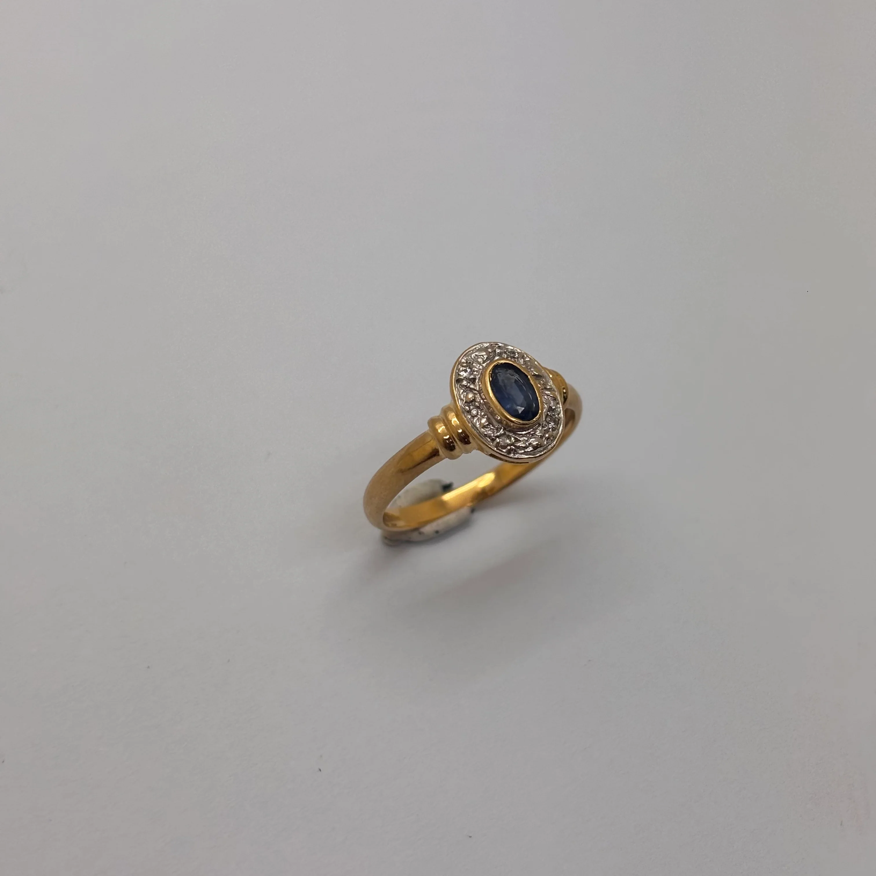 Miniature 4